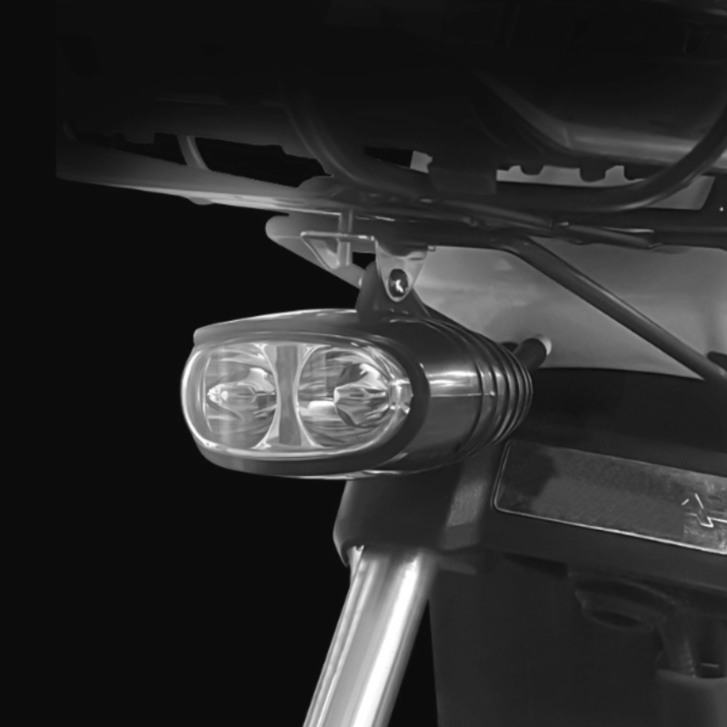 Low Beam Front Light with Horn